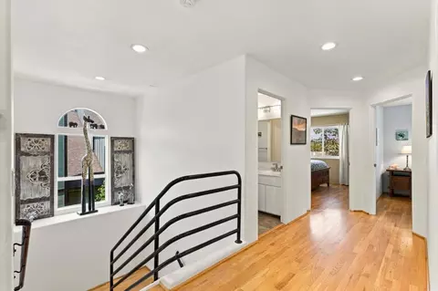 Entry Way - 1860 Cisco Ln, Santa Cruz, CA 95062 photo 2 of 3