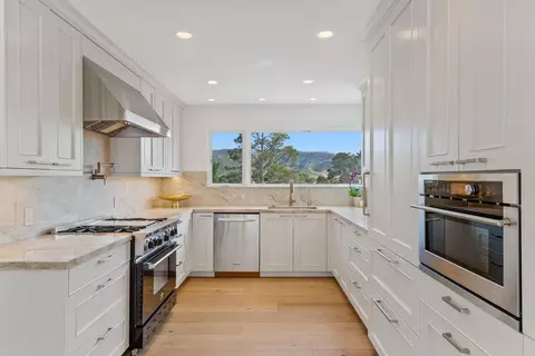Kitchen - 25865 N Mesa Dr, Carmel, CA 93923 photo 3 of 4