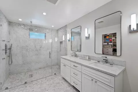 Bath - 25865 N Mesa Dr, Carmel, CA 93923 photo 1 of 3
