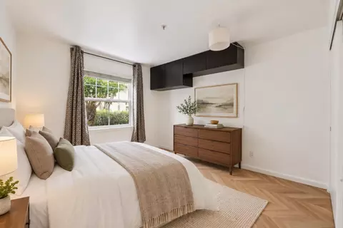 Bedroom - 555 10th St 102, Oakland, CA 94607 photo 1 of 6