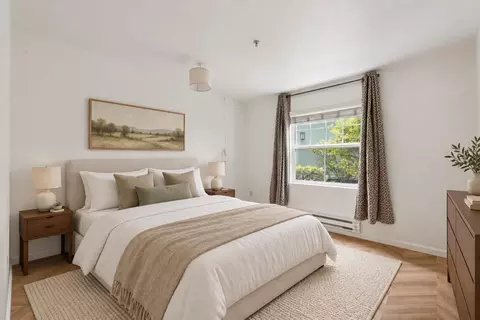 Bedroom - 555 10th St 102, Oakland, CA 94607 photo 4 of 6