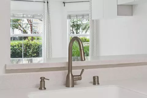 Kitchen - 555 10th St 102, Oakland, CA 94607 photo 4 of 6