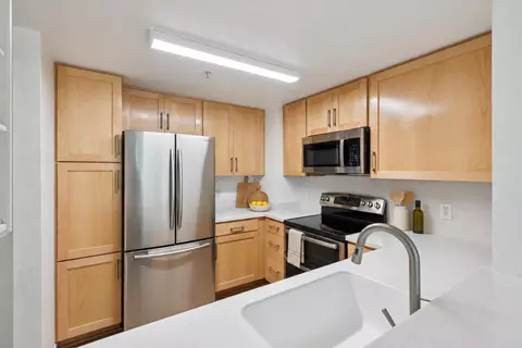 Kitchen - 555 10th St 102, Oakland, CA 94607 photo 6 of 6