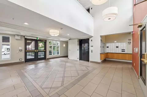 Entry Way - 555 10th St 102, Oakland, CA 94607 photo 1 of 5