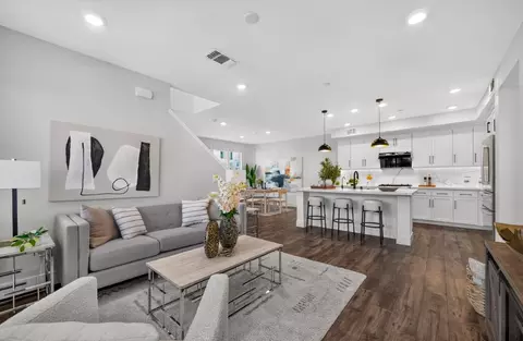 652 Obsidian Dr, San Jose, CA 95133