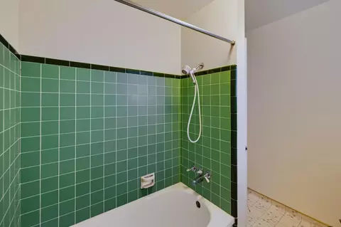 Bath - 1273 Darwin St, Seaside, CA 93955 photo 7 of 7