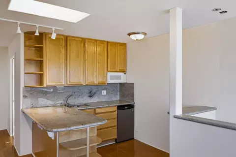 Kitchen - 1273 Darwin St, Seaside, CA 93955 photo 10 of 11
