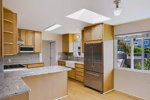 Kitchen - 1273 Darwin St, Seaside, CA 93955 photo 1 of 11