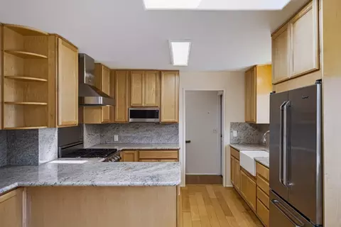 Kitchen - 1273 Darwin St, Seaside, CA 93955 photo 2 of 11
