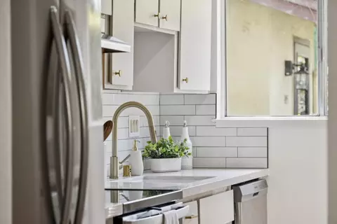 Kitchen - 1089 Oddstad Blvd, Pacifica, CA 94044 photo 2 of 3