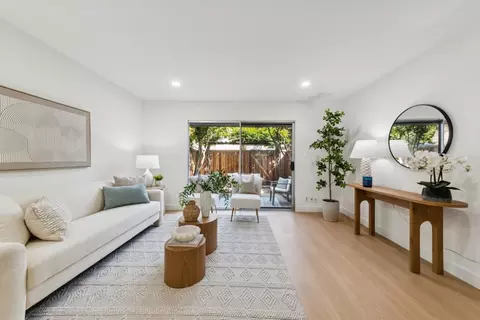 Living - 1089 Oddstad Blvd, Pacifica, CA 94044 photo 1 of 2