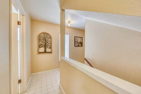 Entry Way - 1011 Hilby Ave D, Seaside, CA 93955 photo 2 of 3