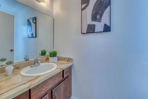 Bath - 1011 Hilby Ave D, Seaside, CA 93955 photo 1 of 5