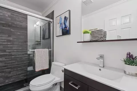 Bath - 211 Nataqua Ave, Pacifica, CA 94044 photo 5 of 5