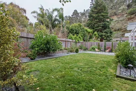 Exterior - 211 Nataqua Ave, Pacifica, CA 94044 photo 21 of 28