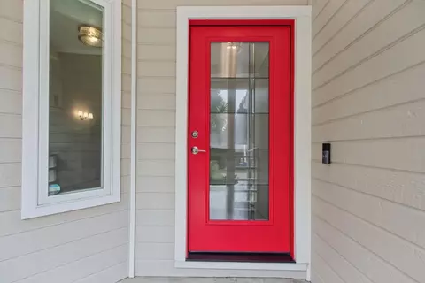 Entry Way - 211 Nataqua Ave, Pacifica, CA 94044 photo 1 of 1