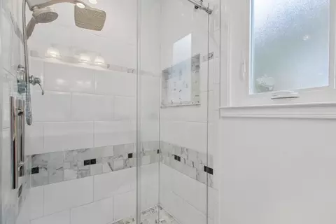 Bath - 211 Nataqua Ave, Pacifica, CA 94044 photo 4 of 5