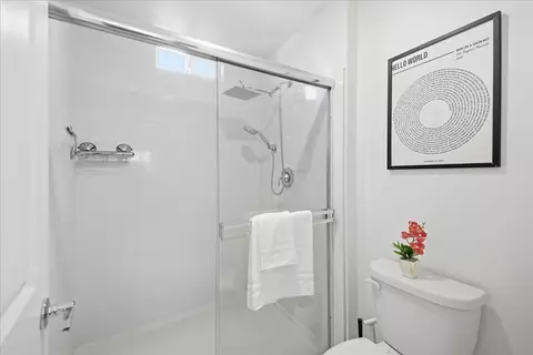 Bath - 1463 Lavender Loop, Milpitas, CA 95035 photo 4 of 7