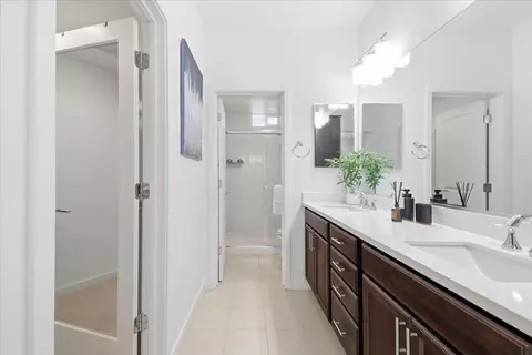 Bath - 1463 Lavender Loop, Milpitas, CA 95035 photo 3 of 7
