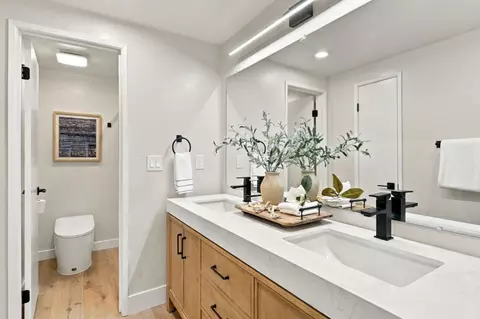 Bath - 170 Marylinn Dr, Milpitas, CA 95035 photo 5 of 8