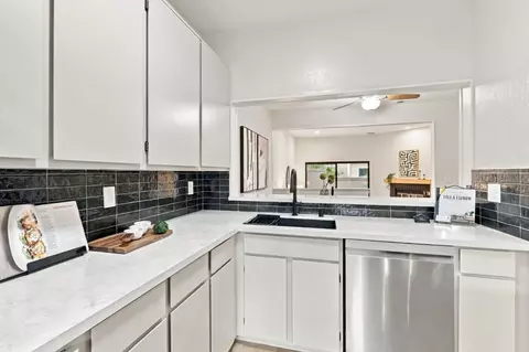 Kitchen - 170 Marylinn Dr, Milpitas, CA 95035 photo 2 of 6