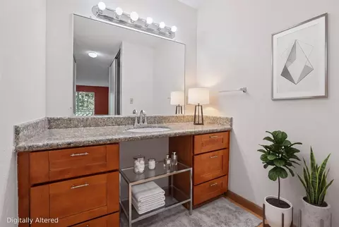 Bath - 1031 Crestview Dr 216, Mountain View, CA 94040 photo 1 of 8