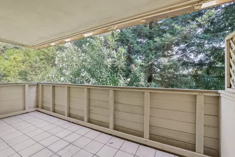 Exterior - 1031 Crestview Dr 216, Mountain View, CA 94040 photo 4 of 14