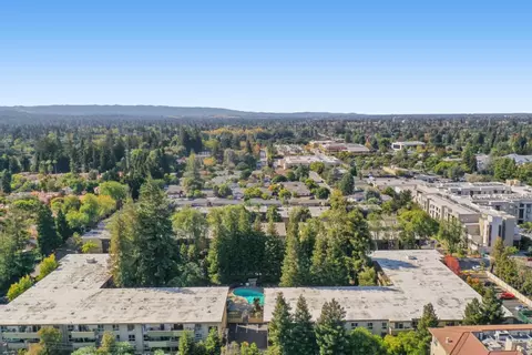 View/Area - 1031 Crestview Dr 216, Mountain View, CA 94040 photo 2 of 5