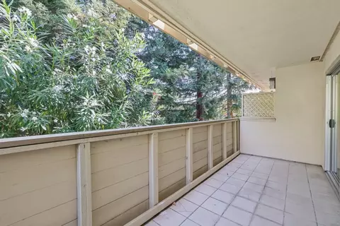 Exterior - 1031 Crestview Dr 216, Mountain View, CA 94040 photo 5 of 14