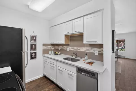 Kitchen - 38623 Cherry Ln 193, Fremont, CA 94536 photo 2 of 3