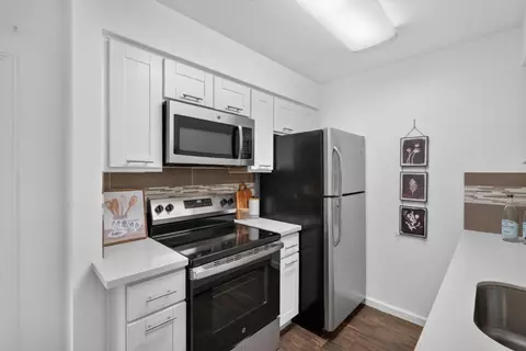 Kitchen - 38623 Cherry Ln 193, Fremont, CA 94536 photo 1 of 3