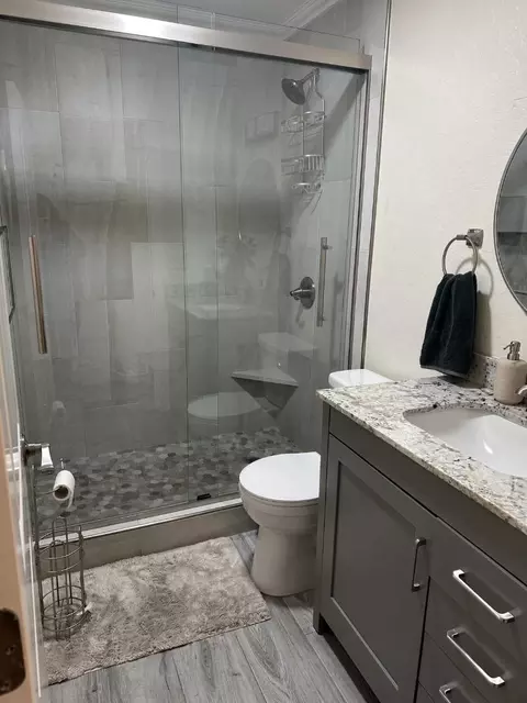 Bath - 507 E Lake Ave, Watsonville, CA 95076 photo 1 of 3