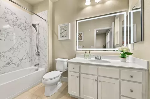 Bath - 2893 Predio Ter, Fremont, CA 94539 photo 3 of 5
