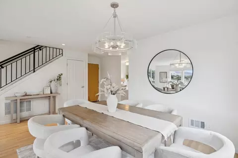 Dining - 146 Montecito Ave, Pacifica, CA 94044 photo 3 of 4