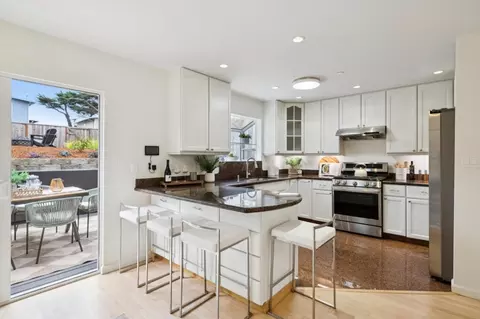 Kitchen - 146 Montecito Ave, Pacifica, CA 94044 photo 1 of 3