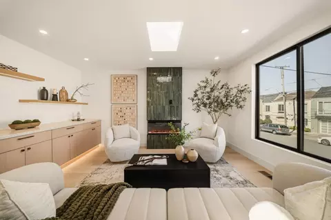 Living - 1887 30th Ave, San Francisco, CA 94122 photo 2 of 5