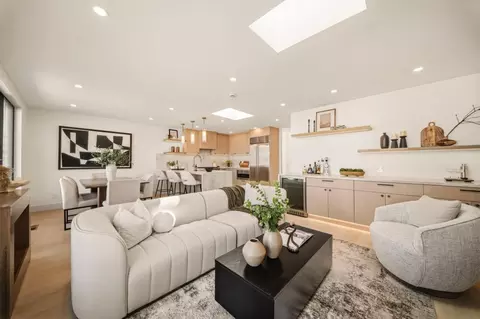 Living - 1887 30th Ave, San Francisco, CA 94122 photo 1 of 5