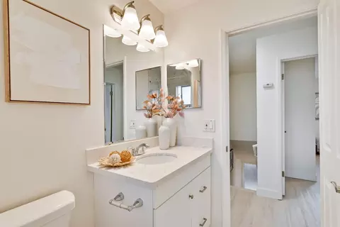 Bath - 2047 Montecito Ave 7, Mountain View, CA 94043 photo 6 of 6
