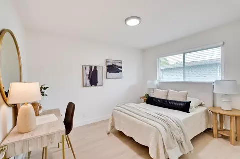 Bedroom - 2047 Montecito Ave 7, Mountain View, CA 94043 photo 6 of 6