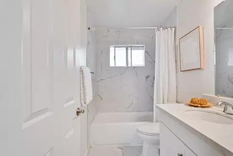 Bath - 2047 Montecito Ave 7, Mountain View, CA 94043 photo 3 of 6