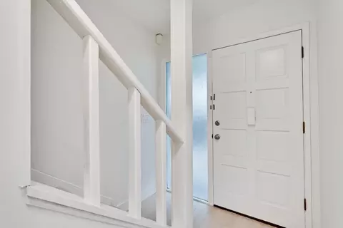 Entry Way - 2047 Montecito Ave 7, Mountain View, CA 94043 photo 1 of 1