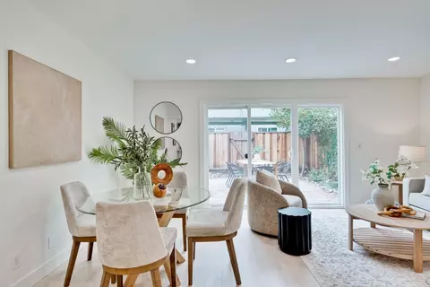 Dining - 2047 Montecito Ave 7, Mountain View, CA 94043 photo 1 of 2