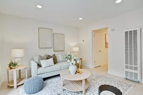 Living - 2047 Montecito Ave 7, Mountain View, CA 94043 photo 2 of 2