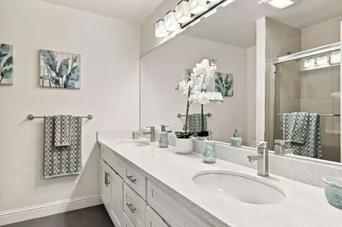 Bath - 3597 S Bascom Ave 43, Campbell, CA 95008 photo 2 of 4