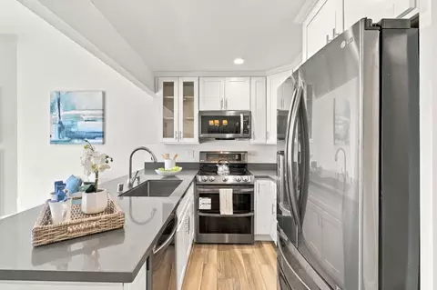 Kitchen - 3597 S Bascom Ave 43, Campbell, CA 95008 photo 3 of 5