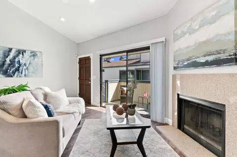 Living - 3597 S Bascom Ave 43, Campbell, CA 95008 photo 1 of 1