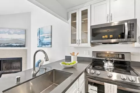 Kitchen - 3597 S Bascom Ave 43, Campbell, CA 95008 photo 4 of 5