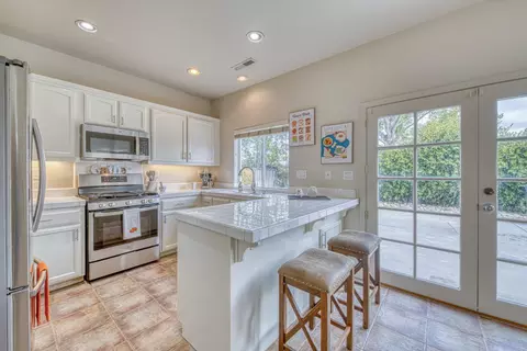 Kitchen - 18051 Stonehaven, Salinas, CA 93908 photo 1 of 5