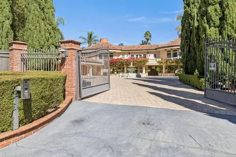 12500 Corbetta Ln, Los Altos Hills, CA 94022