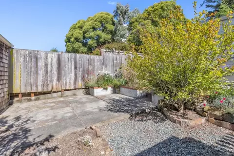Exterior - 122 Arbor St, San Francisco, CA 94131 photo 4 of 11
